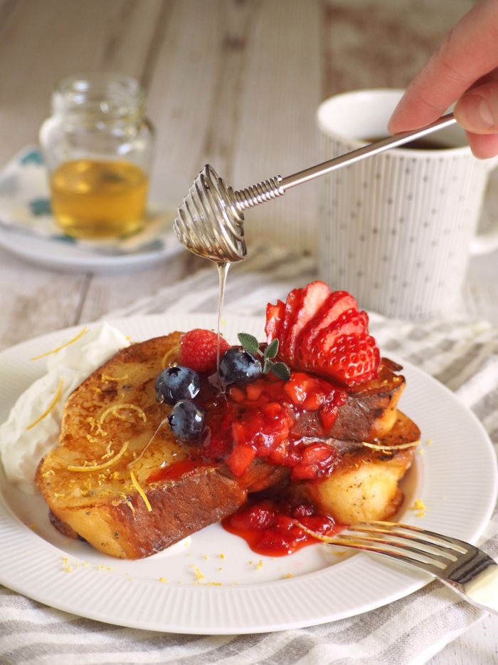 meirami_koyhatritarit_main2