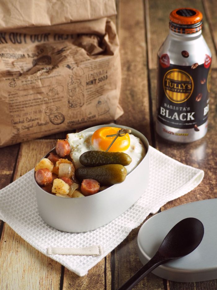 meirami_pyttipannu_makkaraperunat_main1