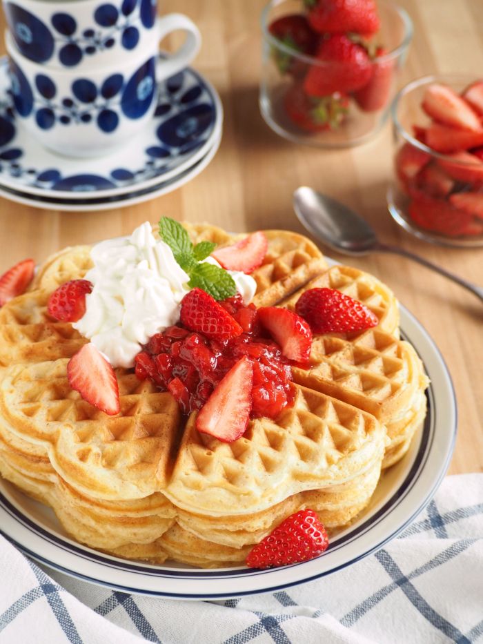 meirami_vohvelitmansikkakompotti_main3