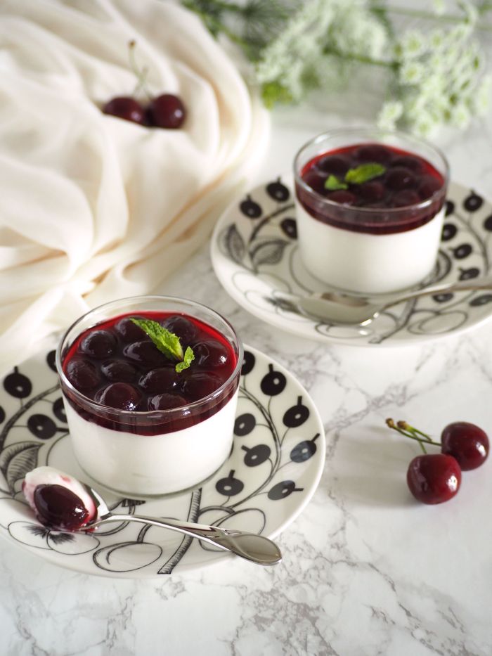 meirami_kirsikkavaniljamousse_main1