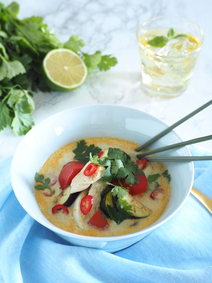 meirami_kookoskanakeitto_main3