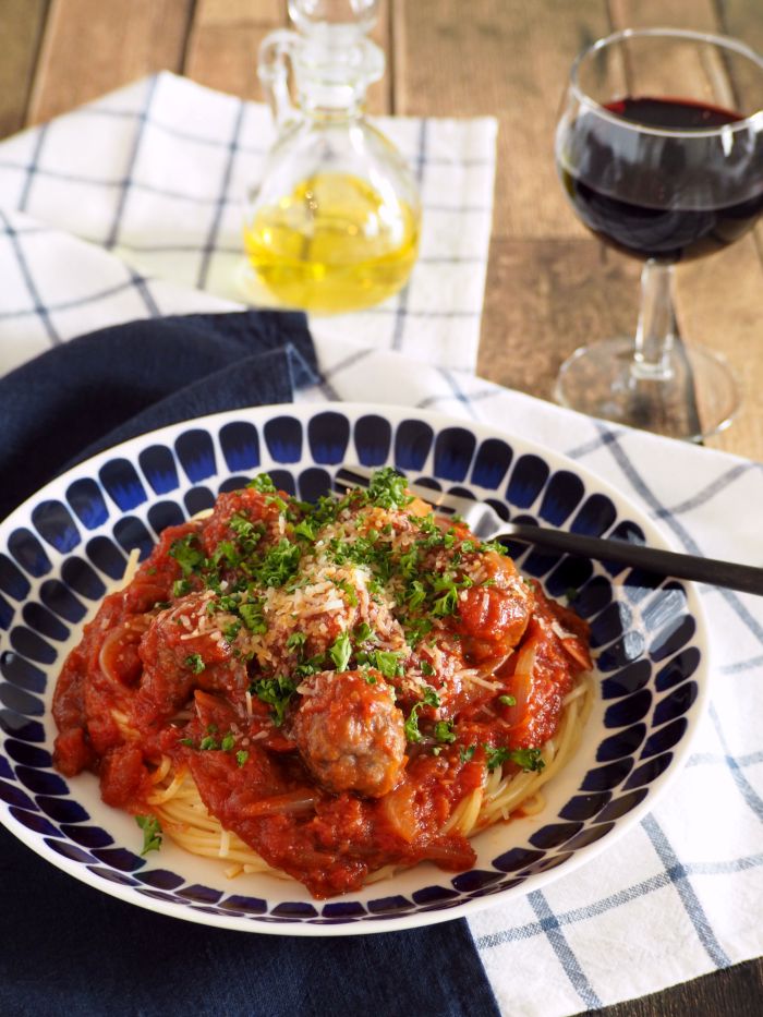 meirami_lihapullapasta_main1